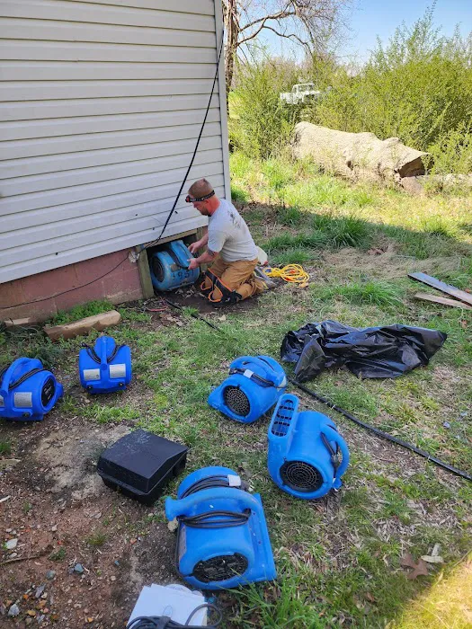 RJ Ward Crawl Professionals - Huntersville, NC Picture 2