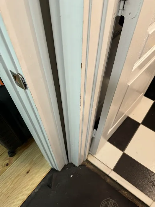 Contents Crew Inc Picture 9