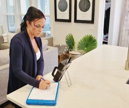 The Mold Girl - A Charlotte Mold Testing and Inspection Company