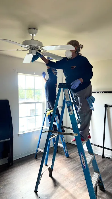 Gold Star Restoration Picture 4