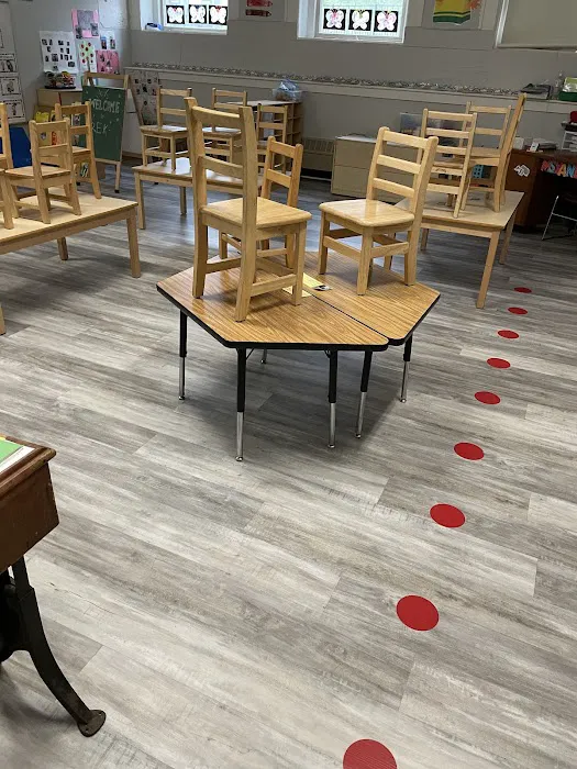 Craftsmen Standard Flooring Picture 5