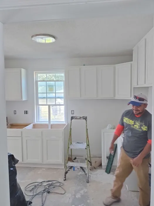 Unlimited Home Services LLC Picture 1