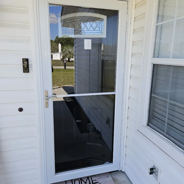 Your Handyman over 33yrs in business. Picture 4