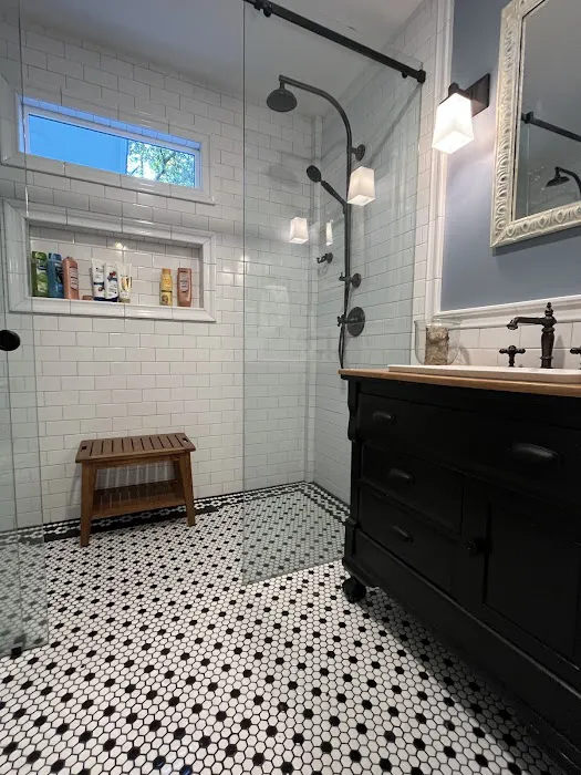 Emerge Builds, LLC Picture 2