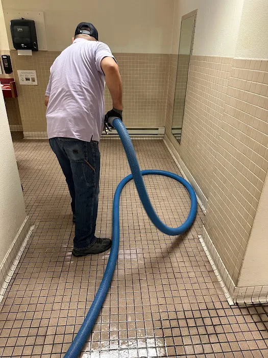 Above & Beyond Cleaning & Restoration Picture 5