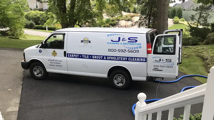 J&S Carpet Cleaning Picture 2