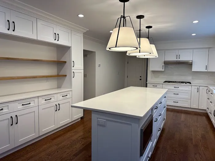 US Propaint And Renovation - Painting, Deck, Siding , kitchen and bathroom remodeling Picture 1