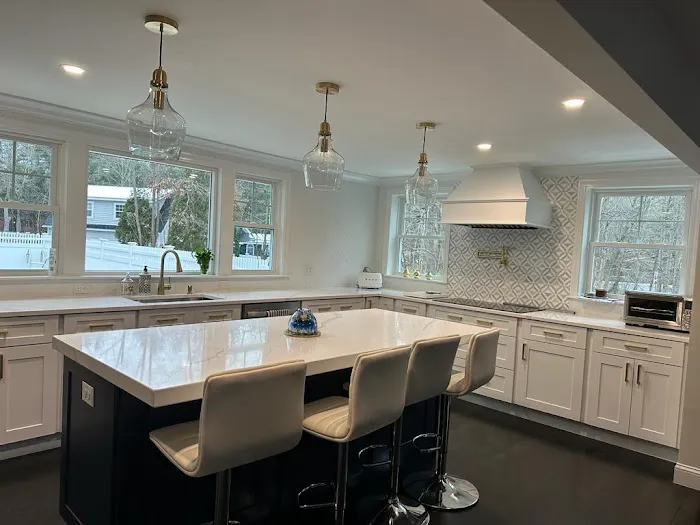 US Propaint And Renovation - Painting, Deck, Siding , kitchen and bathroom remodeling Picture 6