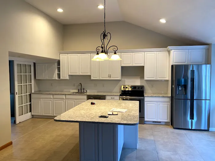 US Propaint And Renovation - Painting, Deck, Siding , kitchen and bathroom remodeling Picture 8