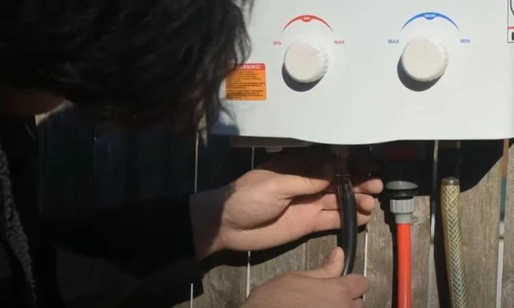 How to Handle Water Damage From Burst Water Heaters: A Step-by-Step Guide