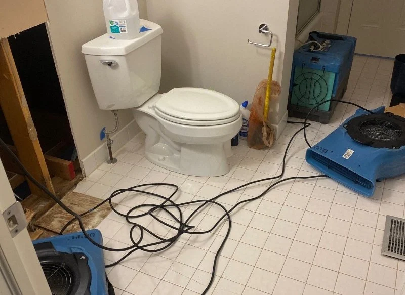 How to Handle Water Damage From Broken Toilets | Reliable Damage Hub