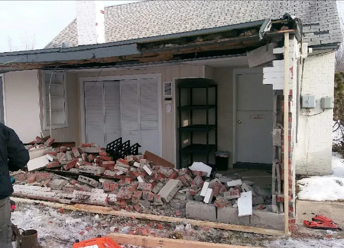 24-7 Secured Board Up Picture 6