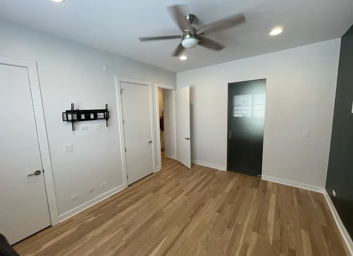 Pro Chicago Painters Picture 7