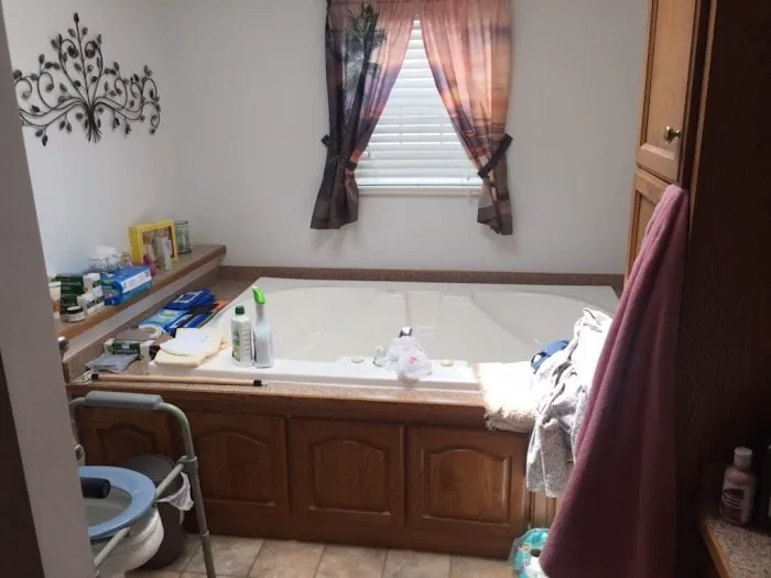 Disaster Solution - Illinois Restoration Services Picture 1