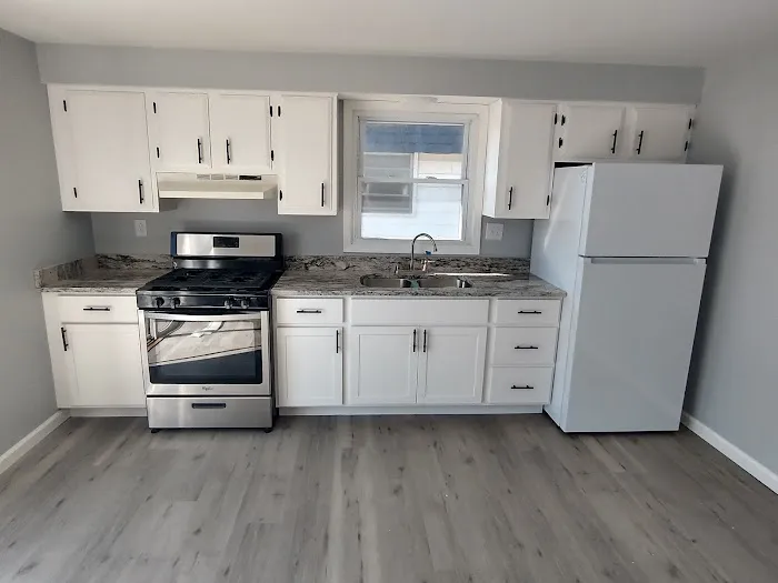 ServiceMaster by Tekton Picture 1