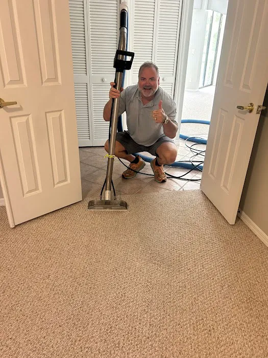Exquisite Carpet Cleaning Picture 7