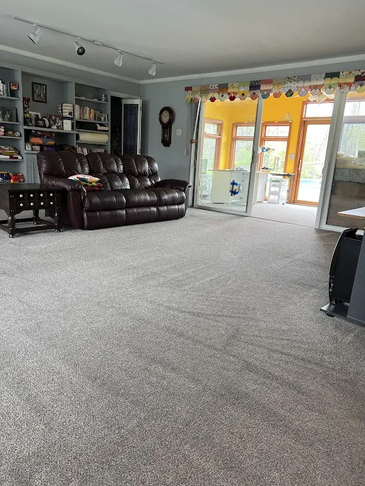 Exquisite Carpet Cleaning Picture 10
