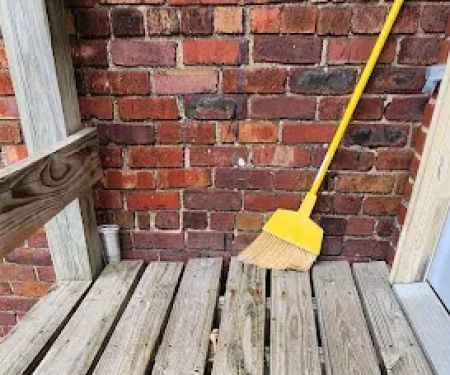 Mold Squad Restoration & Contracting, LLC