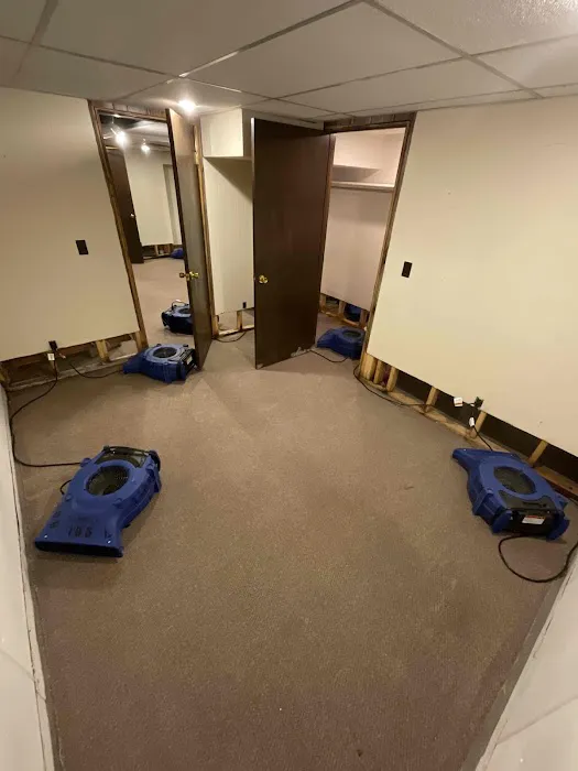 Camelot Emergency Water Removal Picture 1