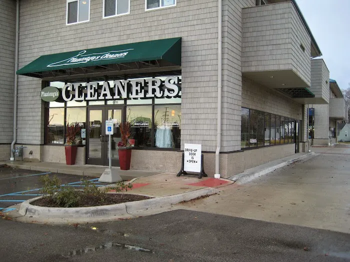 Plantenga's Cleaners Picture 3