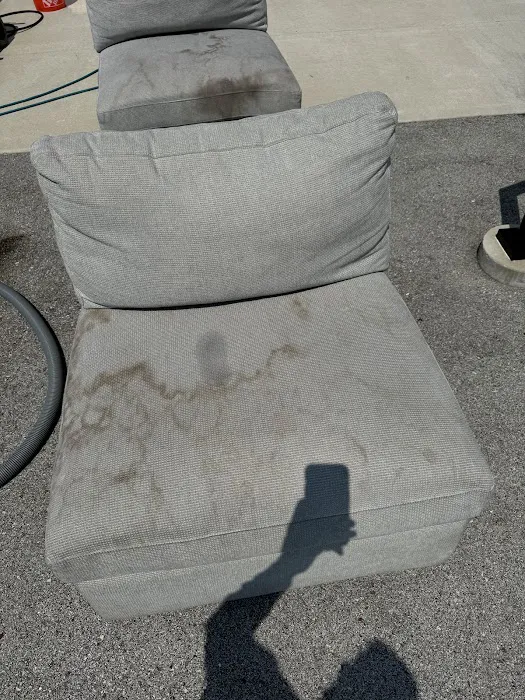 Pink Cleaning Company Picture 2