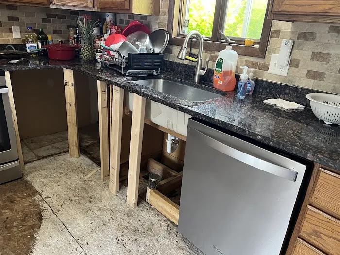 Adams Complete Cleaning & Restoration Picture 4