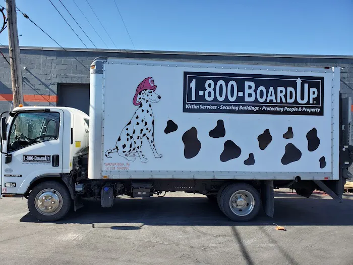 1-800-BOARDUP of Wauwatosa, WI Picture 3