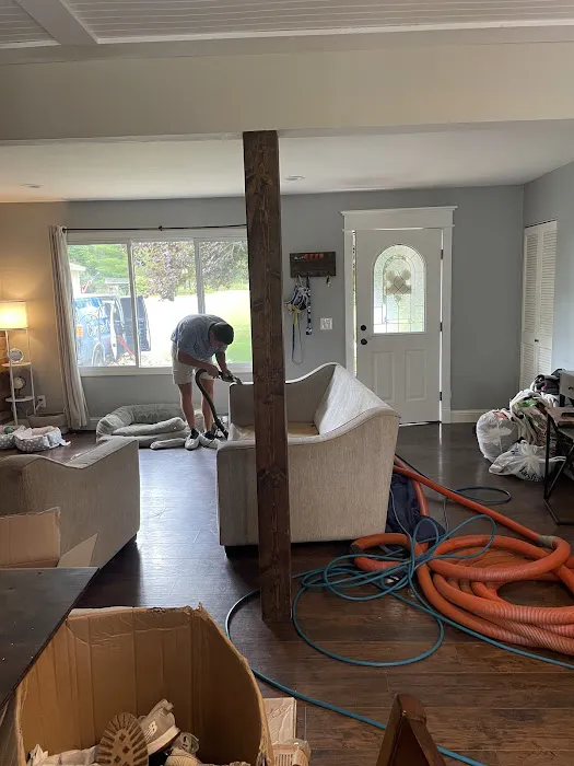 Aladdin's Cleaning & Restoration Picture 9