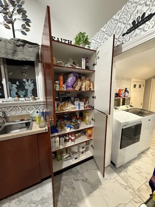 Pleasant Valley Building Picture 6