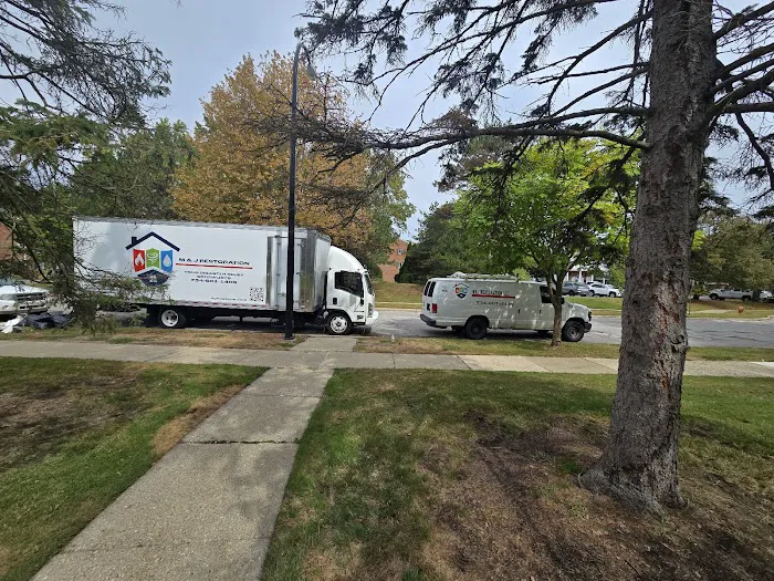 M&J RESTORATION Picture 3