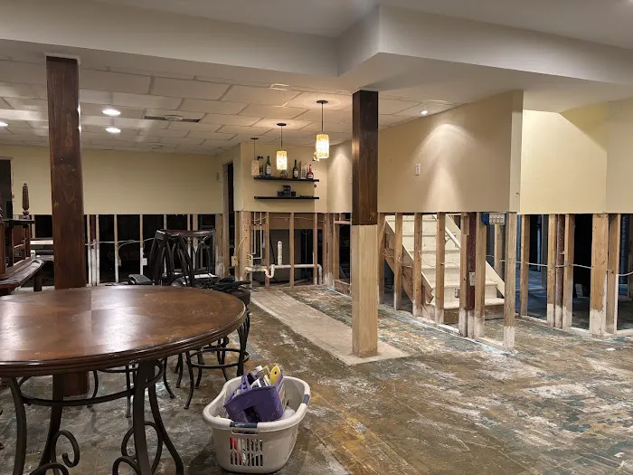 911 of Metro Detroit East Picture 7