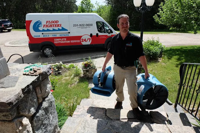 Flood Fighters Picture 7