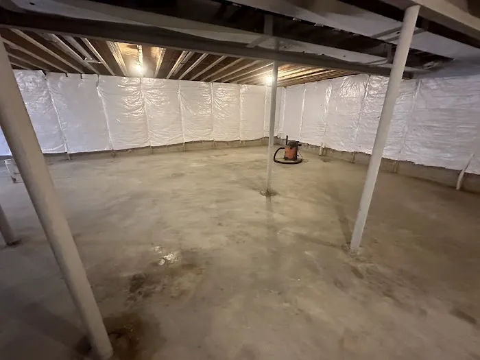 DRY SPACE PROPERTY RESTORATION & EQUIPMENT RENTAL Picture 3