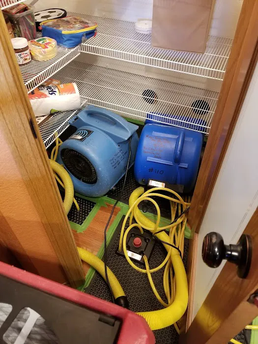 Magic Touch Carpet Cleaning & Water Damage Restoration Picture 8