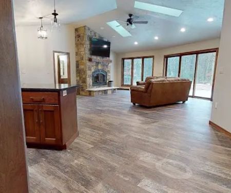 R Van Rite Construction & Restoration