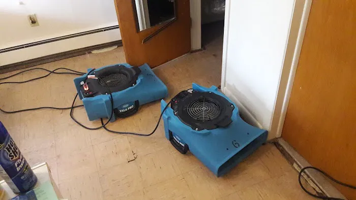 Aqua Master Disaster Response Team, LLC Picture 5