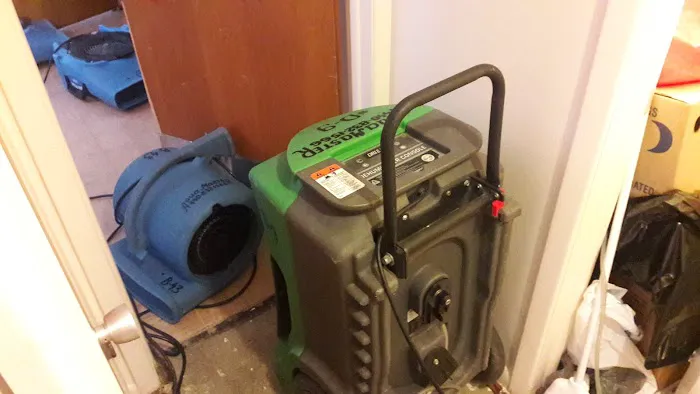 Aqua Master Disaster Response Team, LLC Picture 4