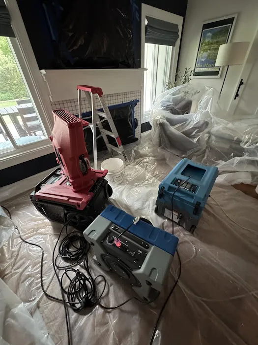 Rapid Response Restoration Services Picture 2