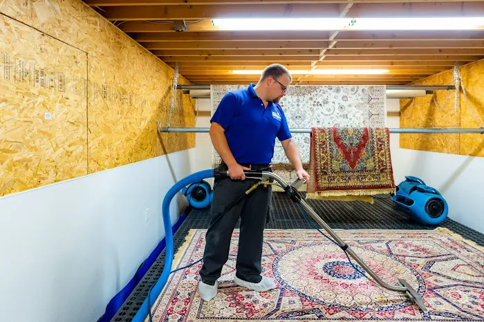 Akrosteam Carpet & Hard Surface Cleaning Picture 2