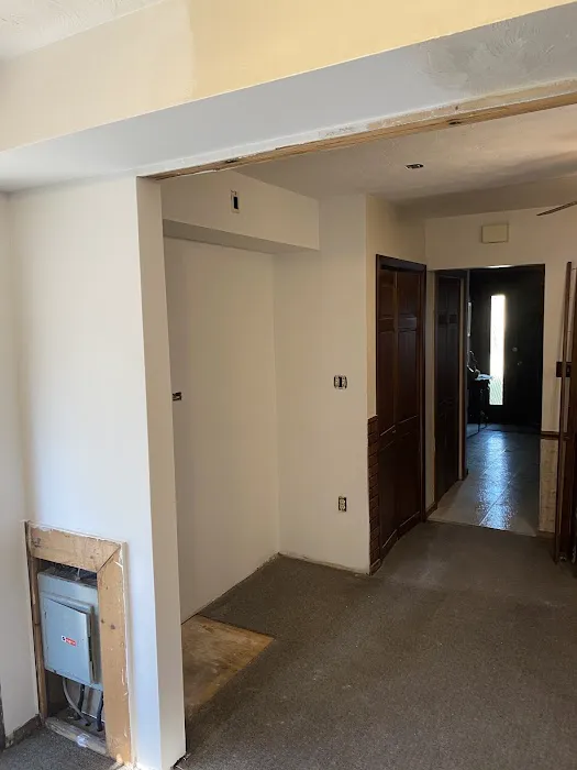 Presto! drywall repair and painting. Picture 3