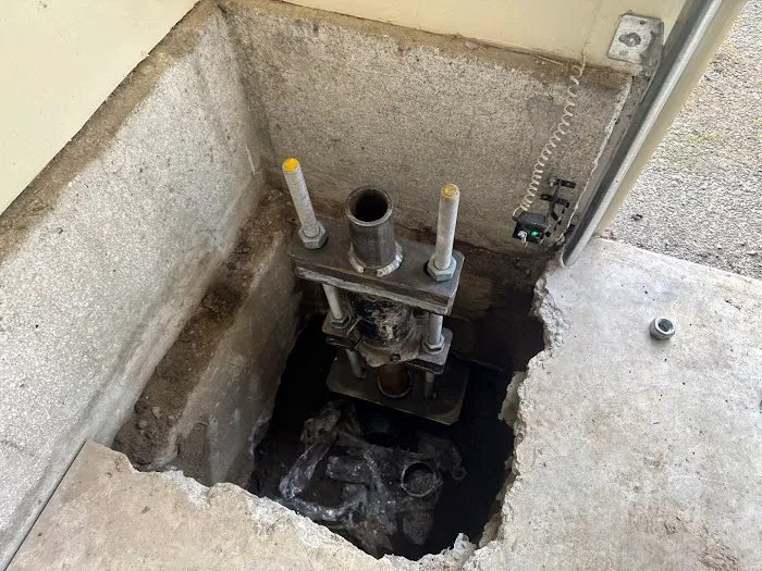 R&R Foundation Specialist Picture 6