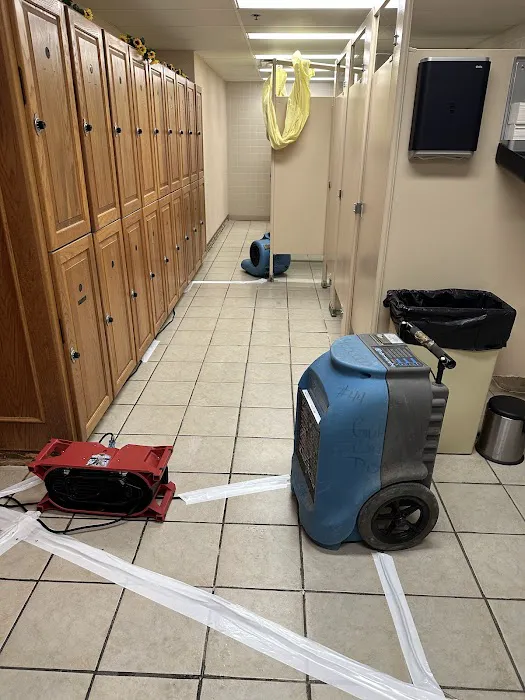 Ice Restoration General Contractors Picture 3