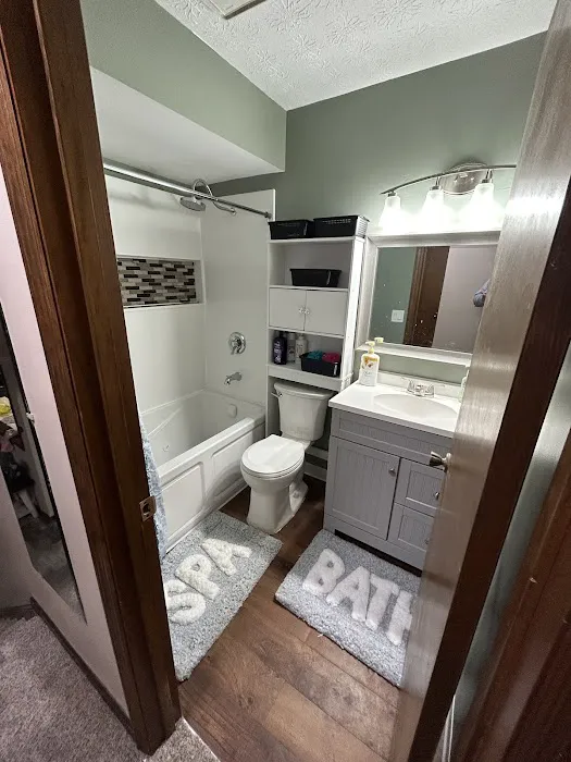 Hays + Sons Picture 7