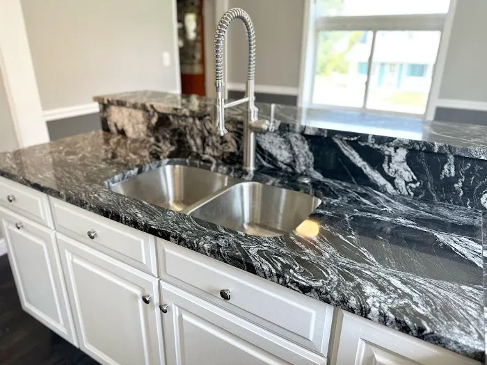 Peak Precision Contracting Picture 4