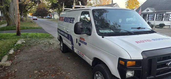 Roto-Rooter Plumbing & Water Cleanup Picture 2