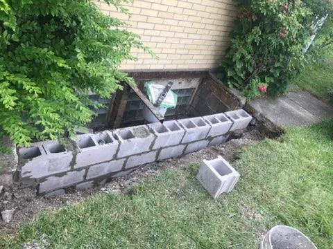 I'M THE GUY BASEMENT WATERPROOFING Picture 1