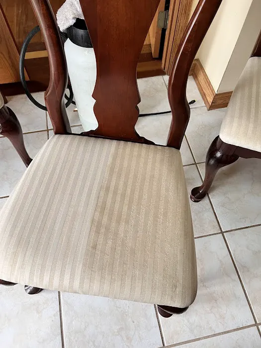 Aladdin's Carpet Cleaning - Buffalo NY Cleaner | Rug, Upholstery, Tile & Grout, Hardwood Floor Cleaning Services Picture 3