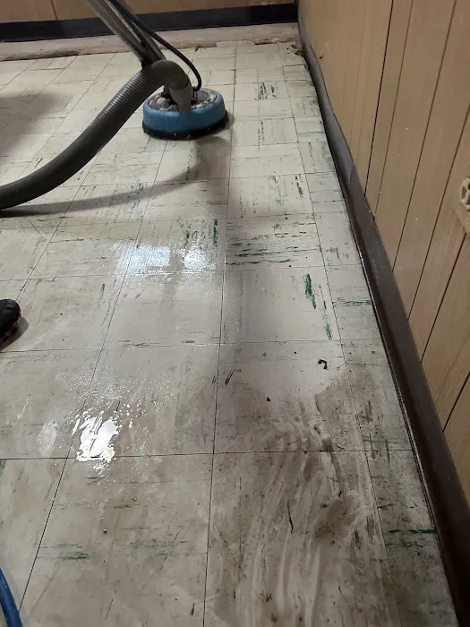 Aladdin's Carpet Cleaning - Buffalo NY Cleaner | Rug, Upholstery, Tile & Grout, Hardwood Floor Cleaning Services Picture 5