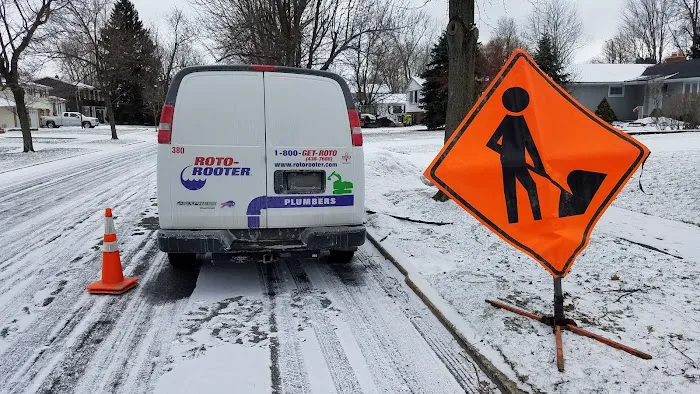 Roto-Rooter Plumbing & Water Cleanup Picture 1