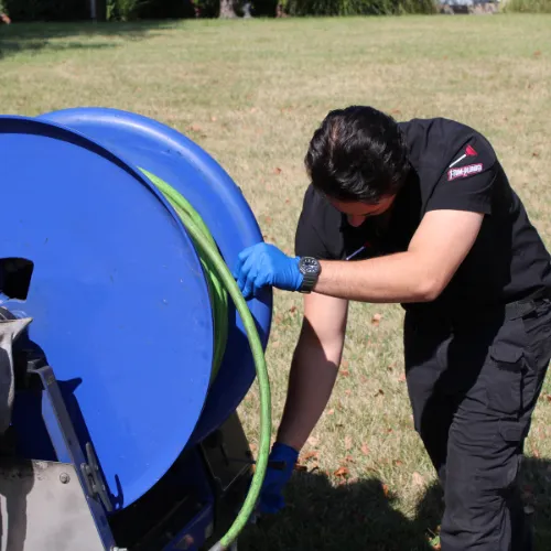 1-Tom-Plumber Picture 7